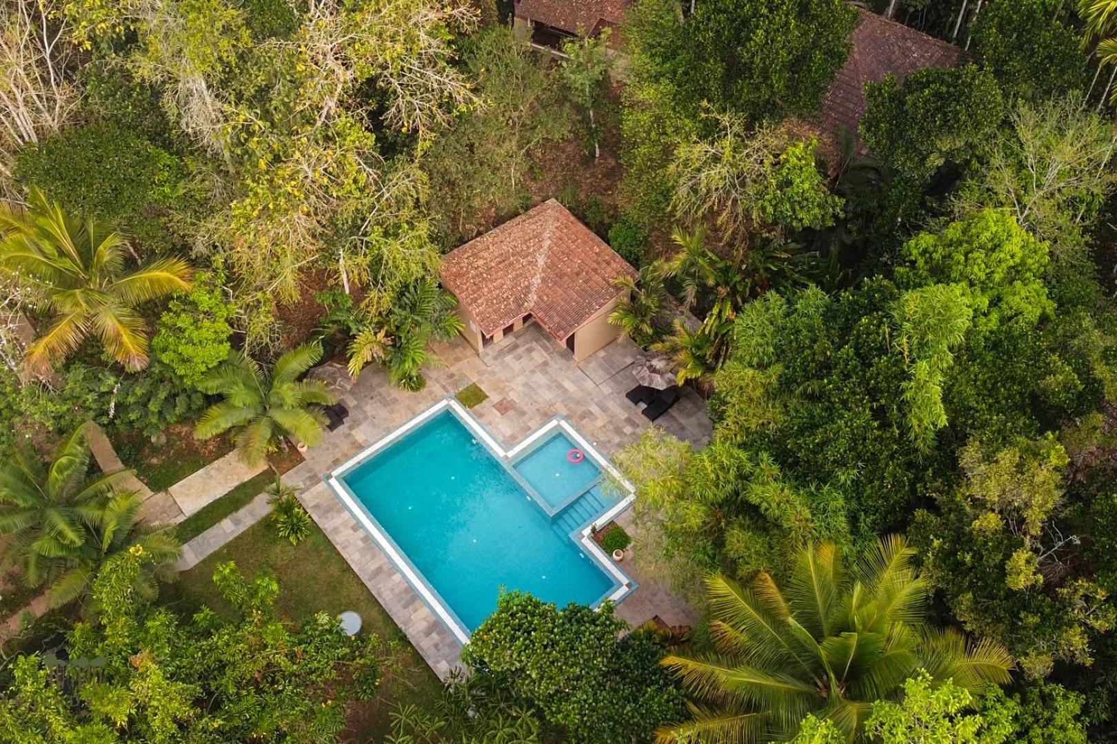 Raindrops Resorts Wayanad Султан Батери Екстериор снимка