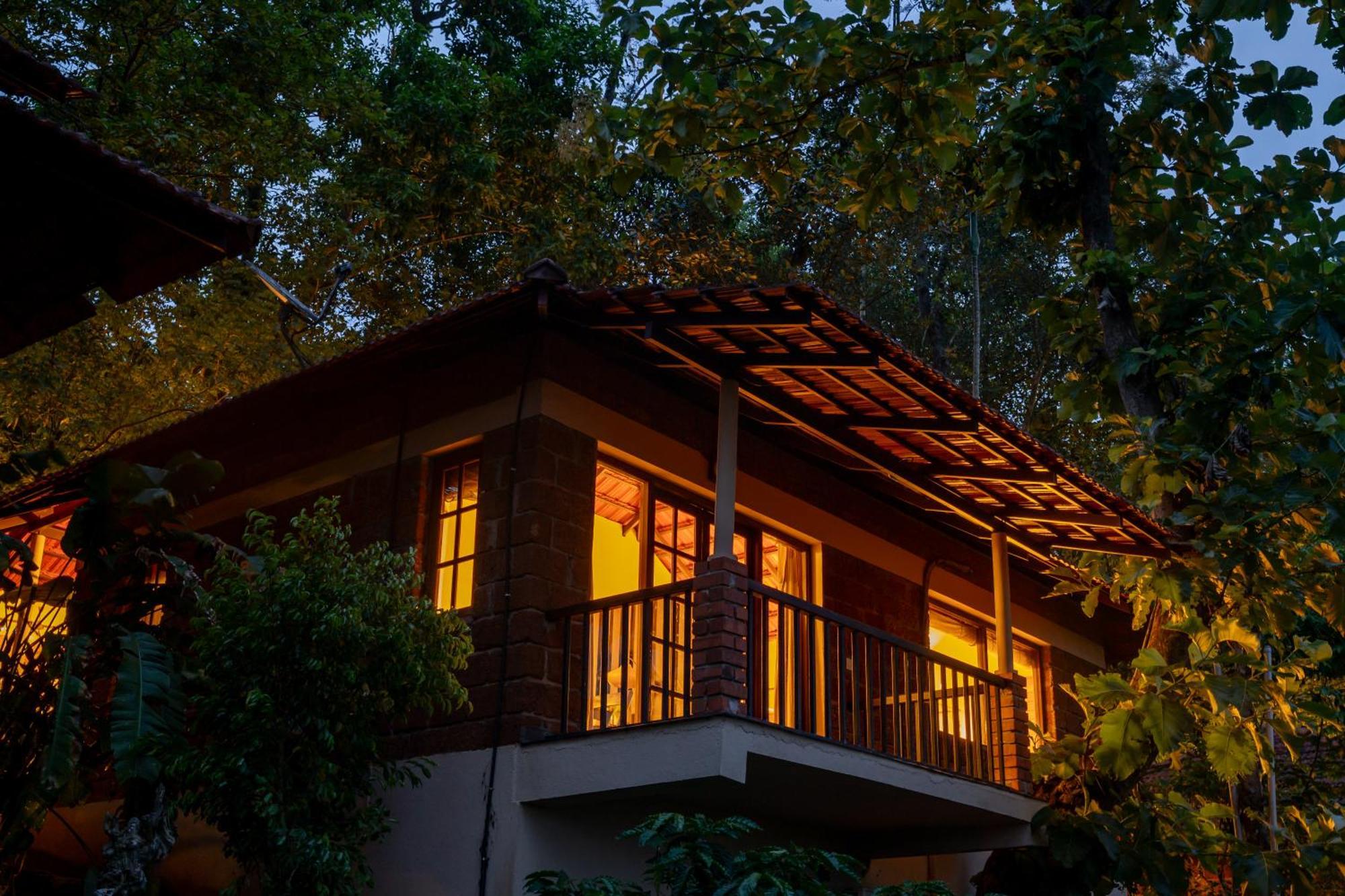 Raindrops Resorts Wayanad Султан Батери Екстериор снимка