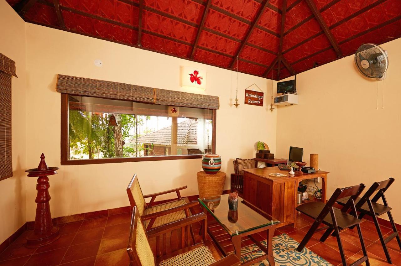 Raindrops Resorts Wayanad Султан Батери Екстериор снимка